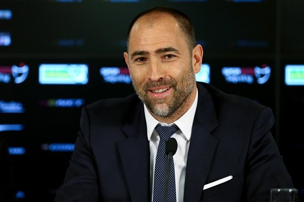 Takım savunmasının önemini bilen bir futbol ekolünden geliyorsunuz. Bu konu hakkında düşünceleriniz neler?