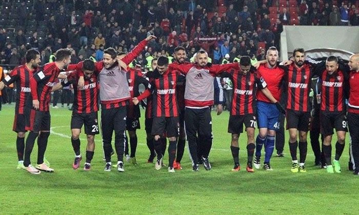 10-Gaziantepspor 83 Puan