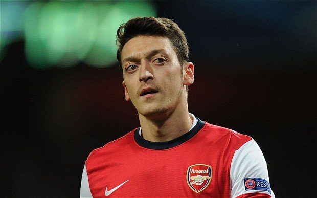 10-Mesut Özil 42,5 milyon Sterlin