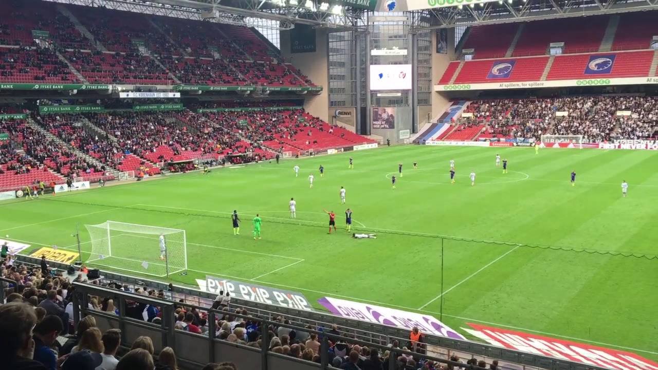 16	Telia Parken	24.127