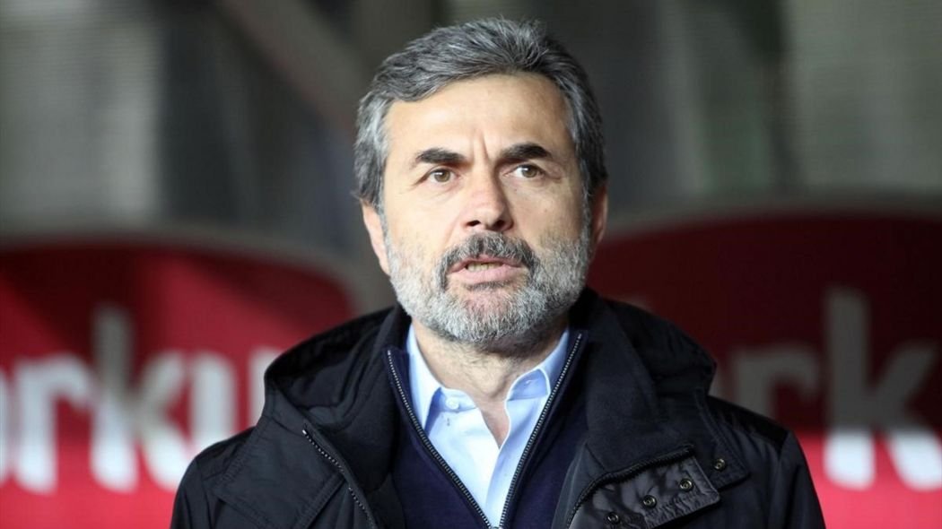 2010 - 2011 Şampiyon Fenerbahçe - Teknik Direktör Aykut Kocam