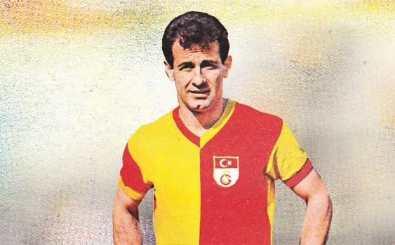 4-Metin Oktay 200 Gol