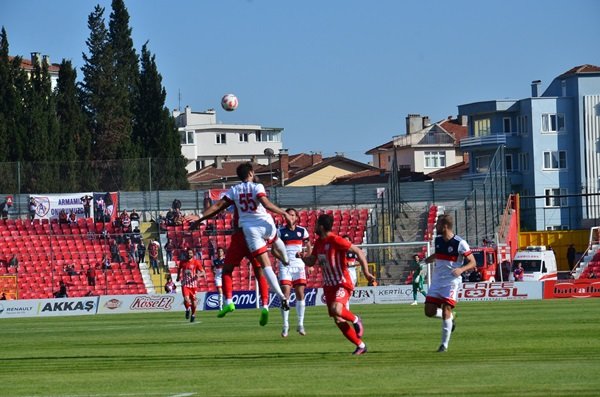 6 ) Canlı izlemeden de futbolcu önerilebilir mi?