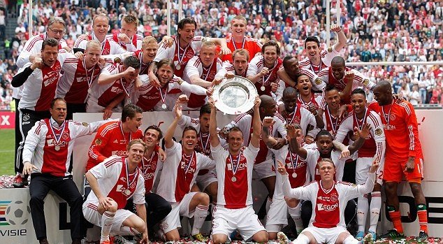 7- Ajax 33
