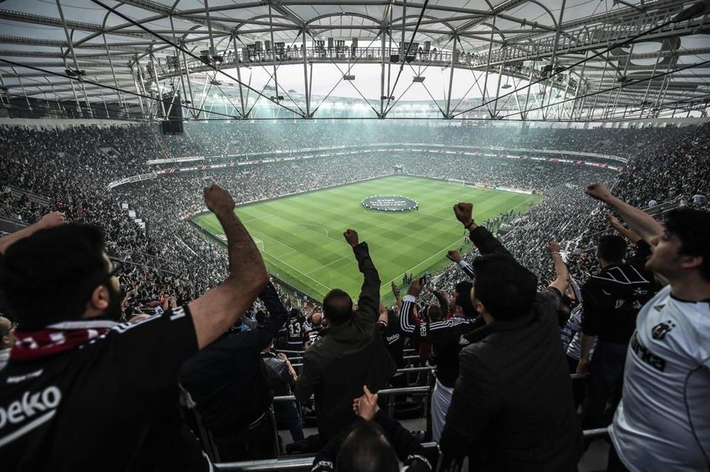 7	Vodafone Arena	35.190
