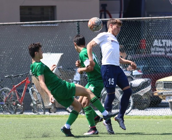 8 ) Scouting kurslarını bitirdikten sonra analiz ettiğimiz, incelediğimiz bir oyuncuyu nasıl değerlendirmeliyiz?