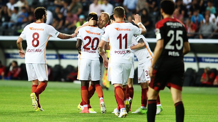 ' Galatasaray gaza bastı! 2 yıldız transferi