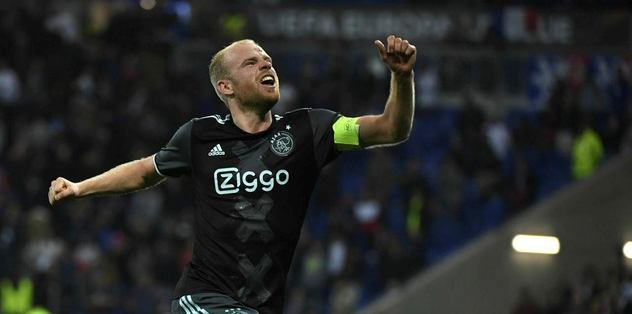 Ajax’tan 10 numara