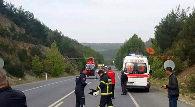 Antalyasporlu taraftarların otobüsü takla attı