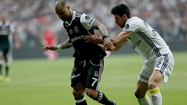 Asist canavarı Quaresma