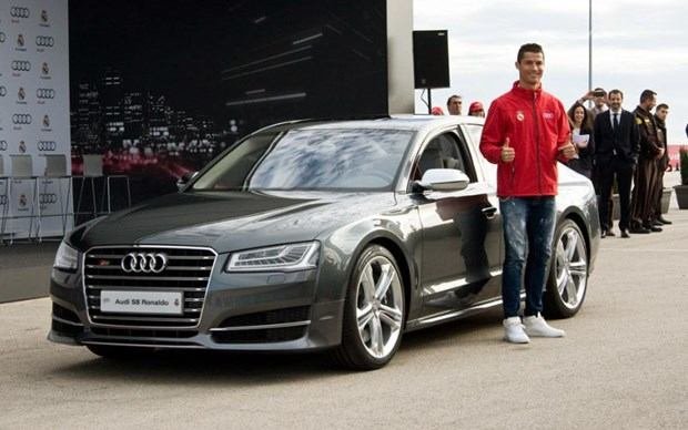 Audi S8 - 380 bin euro