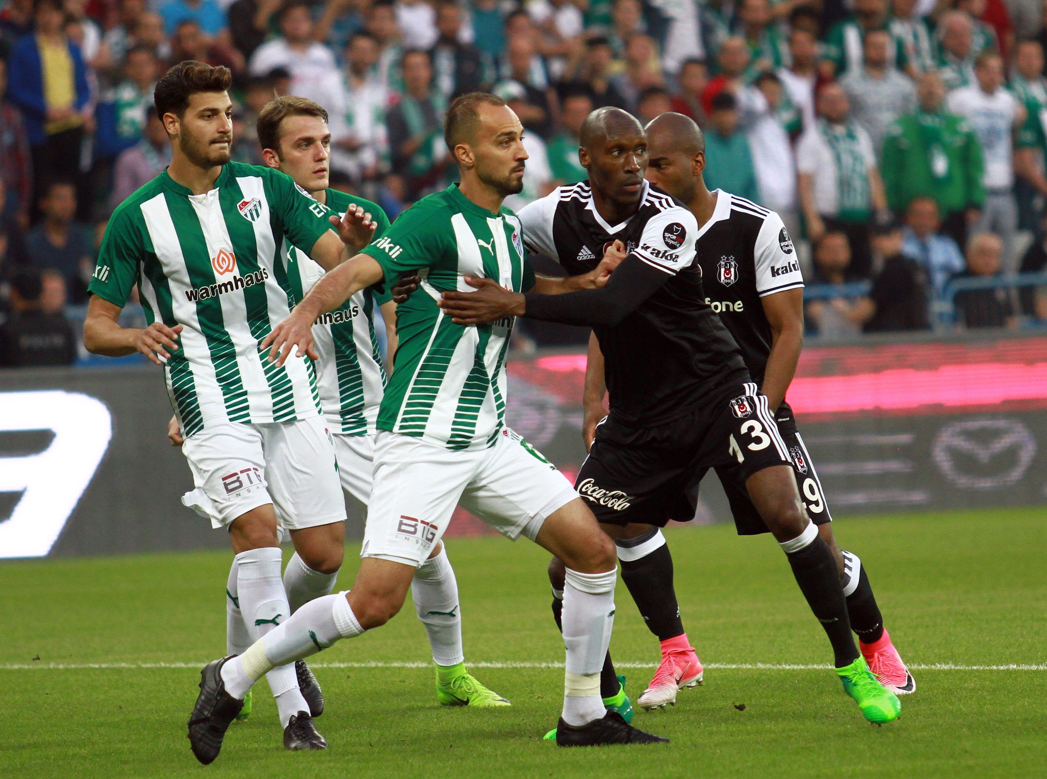 ’BEŞİKTAŞ’IN ADRİANO’YA İHTİYACI VAR’