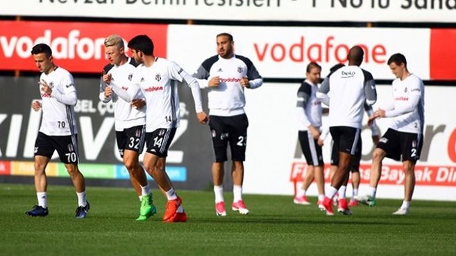 Beşiktaş’ta 5 eksik