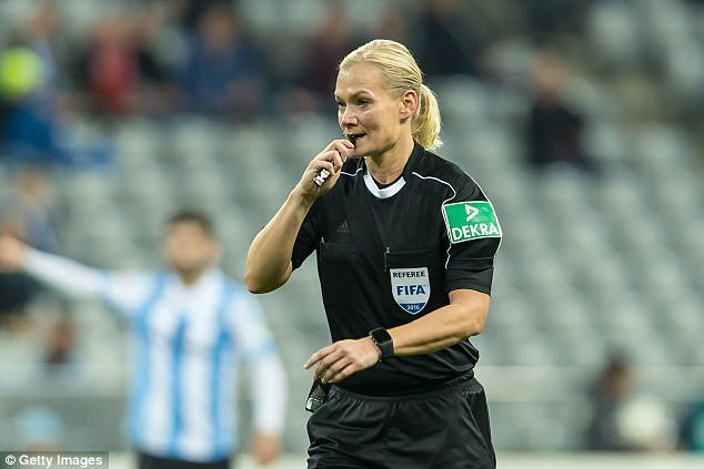 Bundesliga'nın ilk kadın hakemi Bibiana Steinhaus