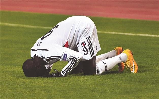 Demba Ba - Beşiktaş