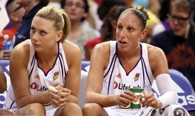 'Diana Taurasi - Penny Taylor ikilisi evlendi