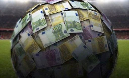 Dünyanın en çok kazanan futbolcuları