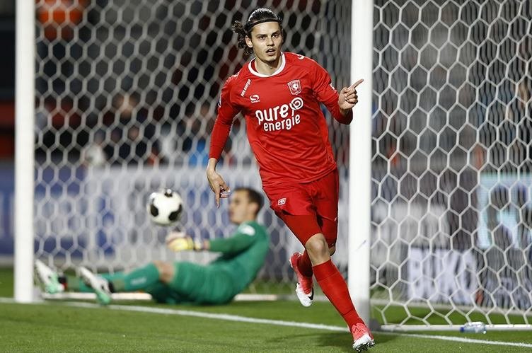 Enes Ünal (Forvet)