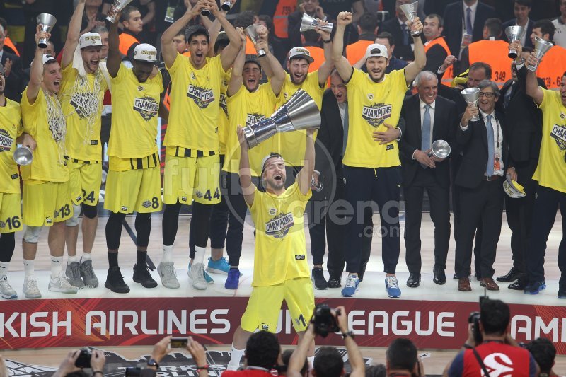 Euroleague şampiyonu Fenerbahçe'nin kupa töreni