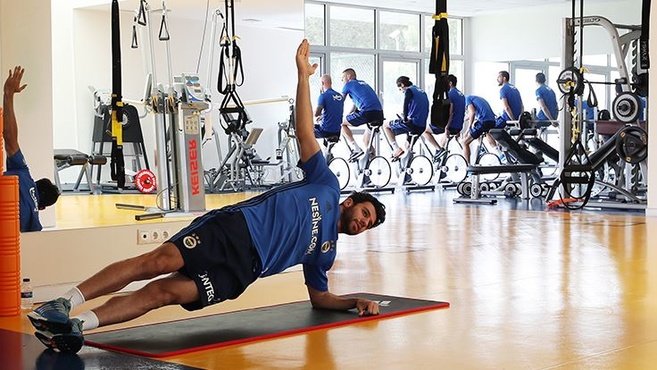 Fenerbahçe salonda çalıştı