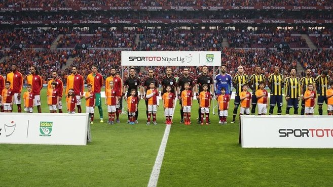 Fenerbahçe ve Galatasaray dev transferde karşı karşıya