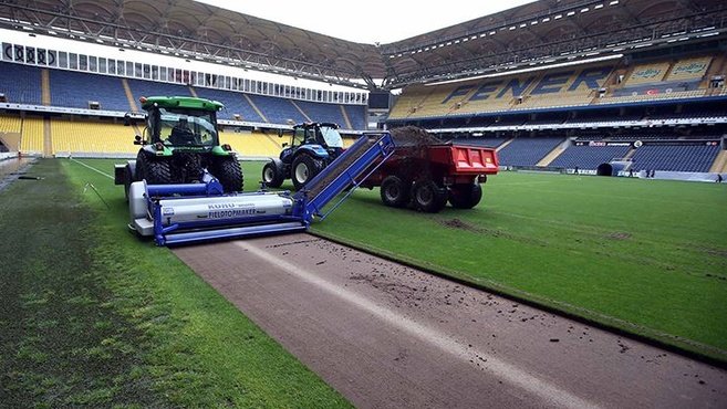 Fenerbahçe’de çim yenileme çalışmaları başladı!