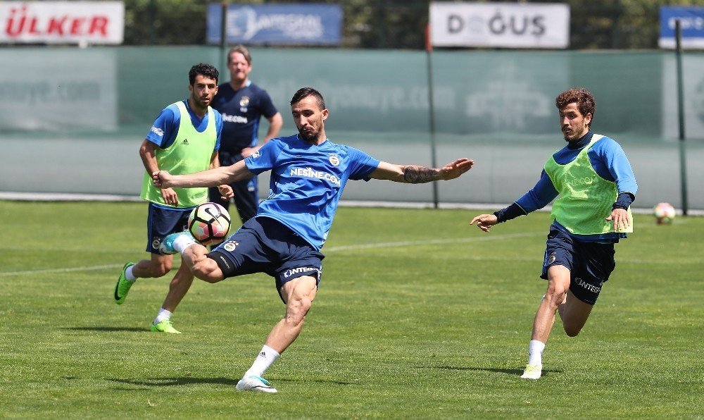 Fenerbahçe’de derbi hazırlıkları tam gaz