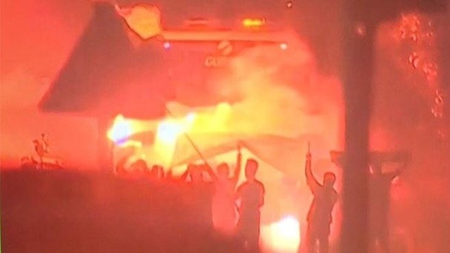 Fenerbahçe’ye meşaleli karşılama