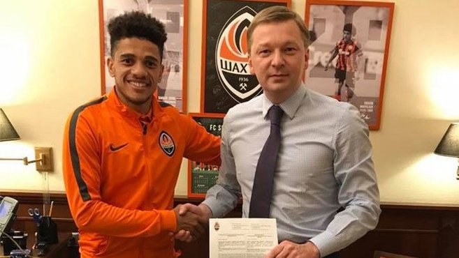 Fenerbahçe’ye Taison’dan kötü haber