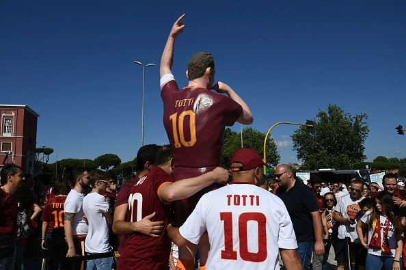 'Francesco Totti, Roma'ya veda etti