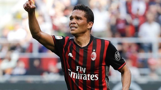 Galatasaray, Carlos Bacca için indirim bekliyor!