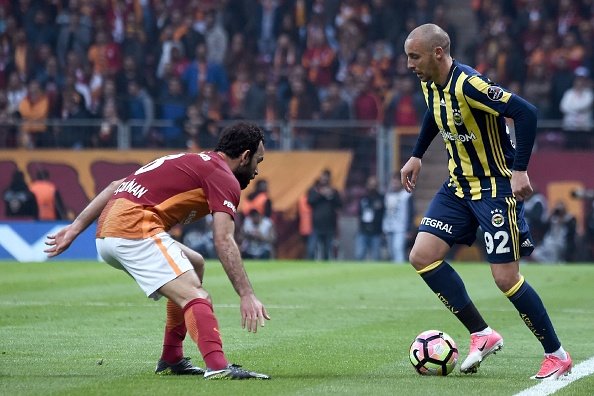 'Galatasaray taraftarı Selçuk İnan'a ateş püskürdü! ''Kaptanlığı alınsın''