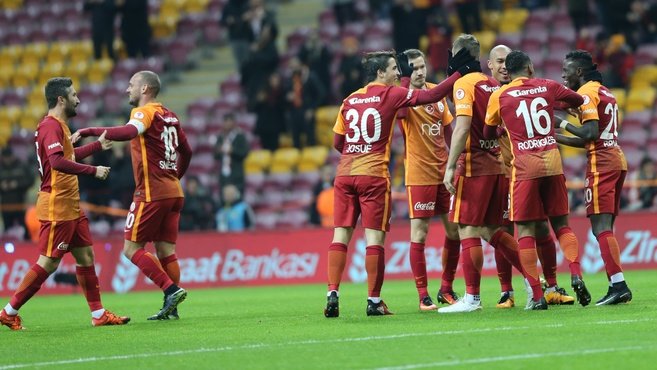 Galatasaray'a DEV stoper