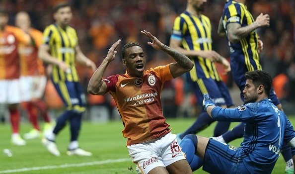 'Galatasaray'a Garry Rodrigues şoku!