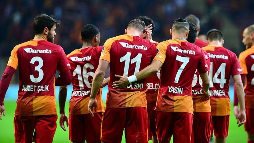 Galatasaray'da kurtuluş Fatih Terim'den geçer!
