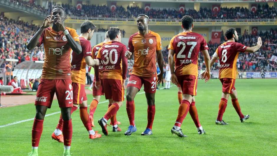'Galatasaray'da yeniden aynı stoper
