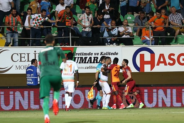 Galatasaray'da yıldız oyuncu ayrılık kararı aldı