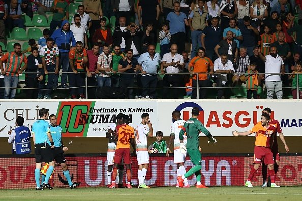 'Galatasaray'da yıldız oyuncu ayrılık kararı aldı