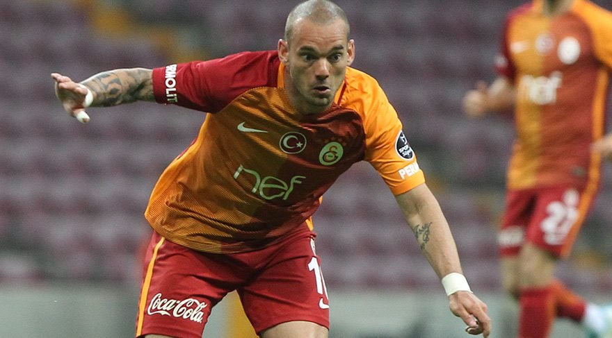 'Galatasaray'dan Sneijder kararı