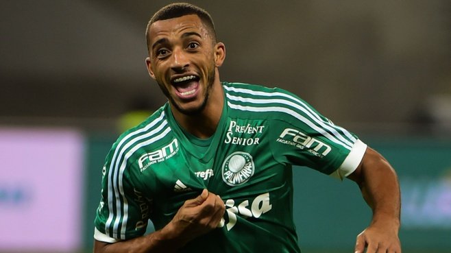 Galatasaray'ın gözdesi Vitor Hugo yuvadan uçuyor