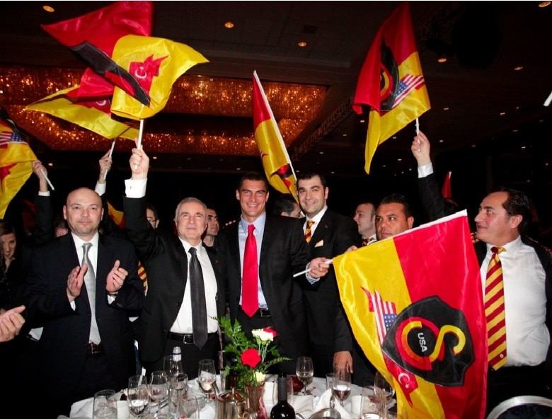 Galatasaraylı isme hırsızlık şoku