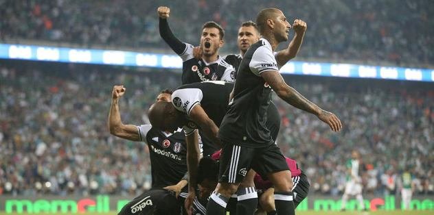 Günlerden Beşiktaş