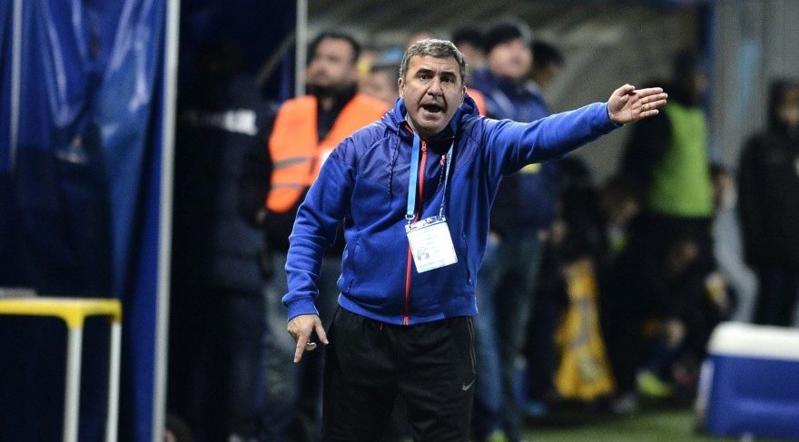 Hagi, Romanya’da tarih yazdı!