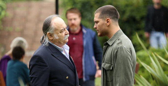 İçerde dizisinin oyuncuları sahaya çıktı