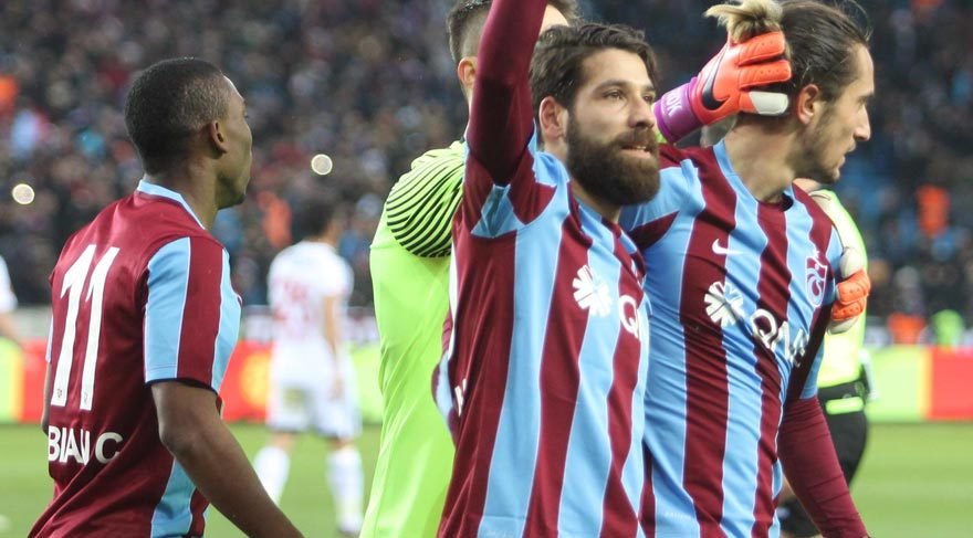 'İşte Trabzonspor'un ilk transferi! İmzalar atıldı
