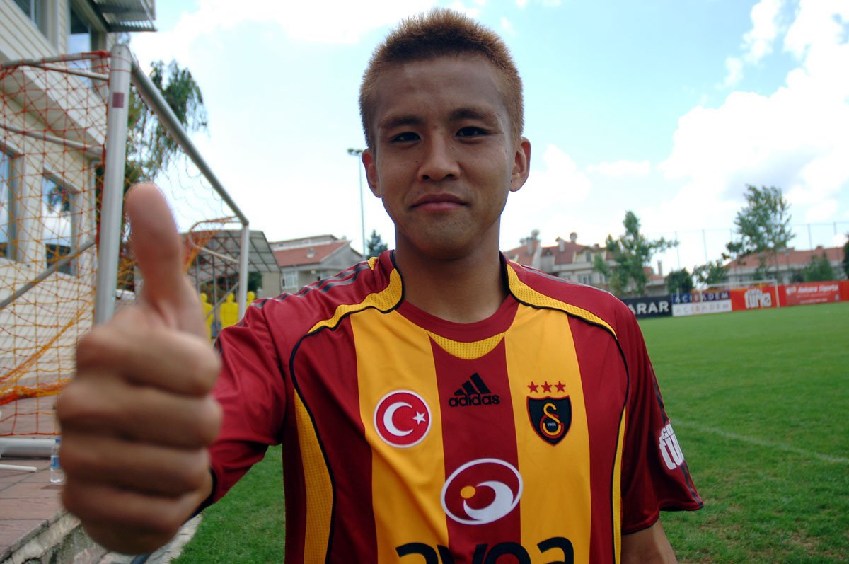 Junichi Inamoto - Yaşı: 36 - Takımı: Kawasaki Frontale - Hokkaido Consadole Sapporo (Japonya)