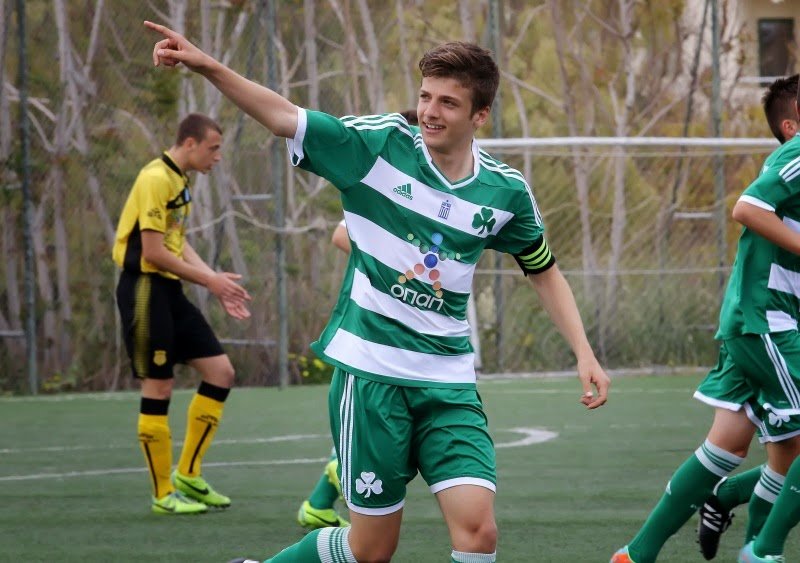 Lazaros Lamprou Yaş: 19 Kulüp: Panionios