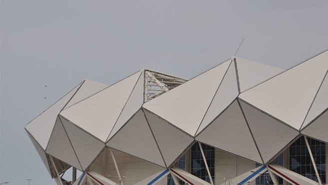 Medical Park Arena’nın çatısı rüzgarda hasar gördü