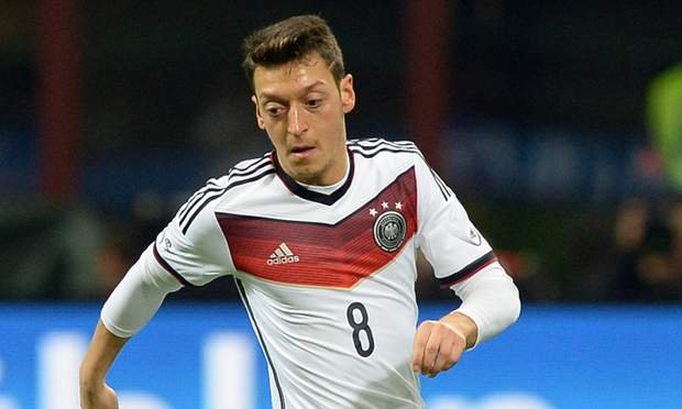 MESUT ÖZİL