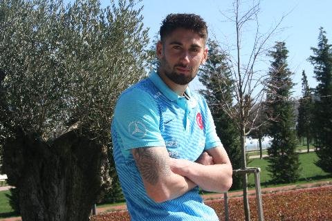 Bundan sonrası için kariyerini nasıl planlıyorsun? Biz 4-5 yıl sonra Orkan Çınar’ı nerede izleyeceğiz?